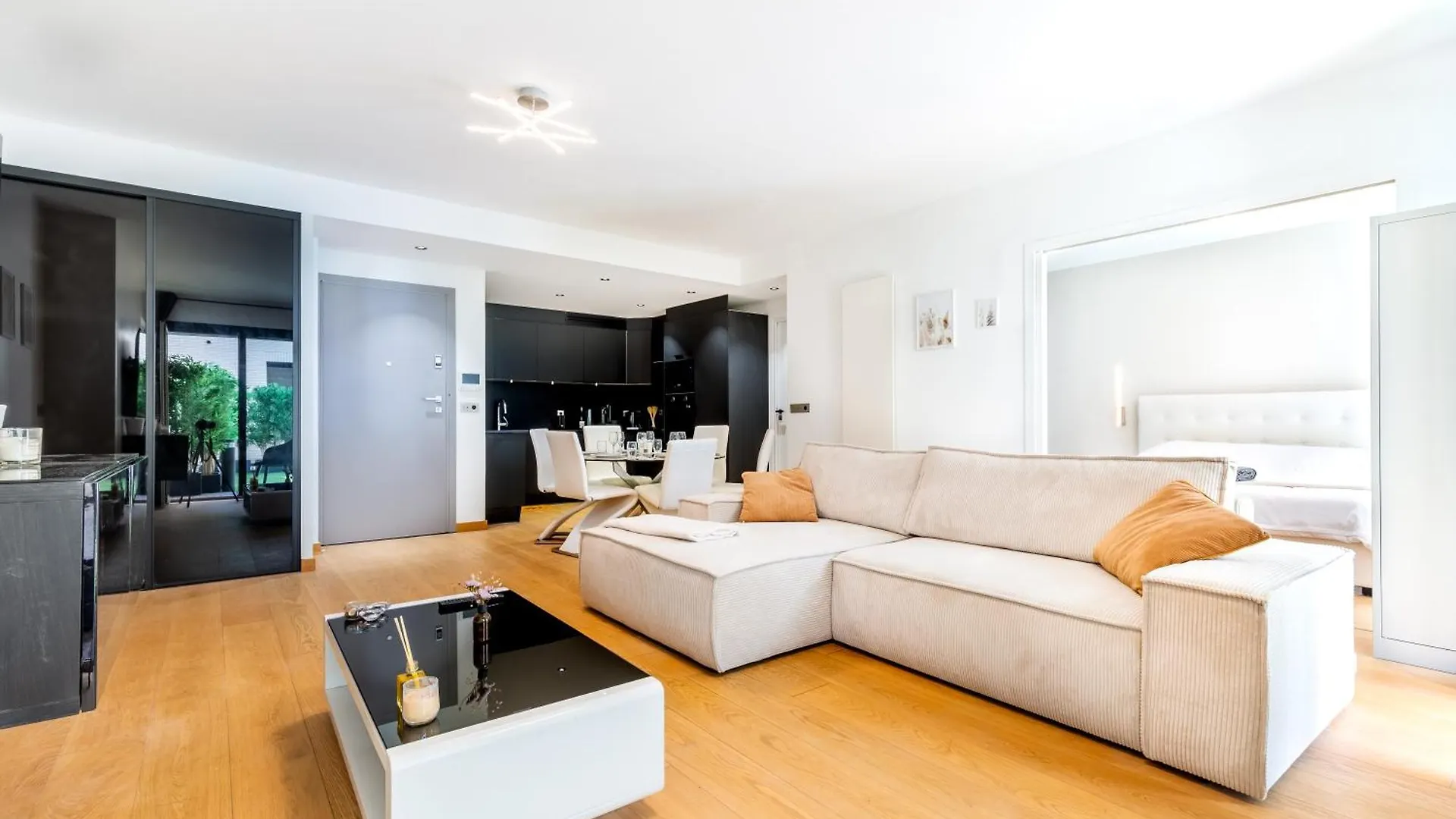 Lavie Maison Jardin A Montmartre Apartment Paris