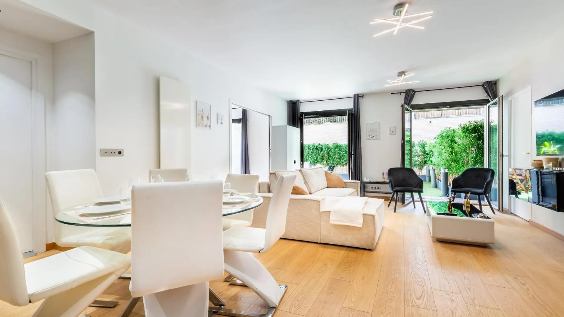 شقة Lavie Maison Jardin A Montmartre باريس 0*,  فرنسا